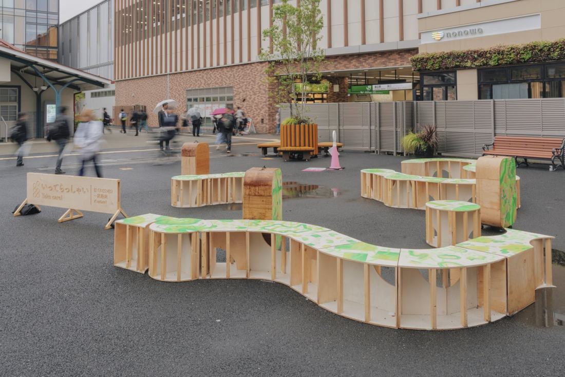 i'm-air-port bench installation